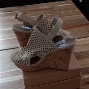 Steve Madden Wedges